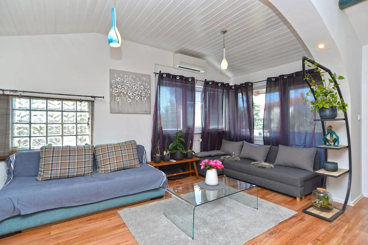 Apartment Sasa 1113 Fazana